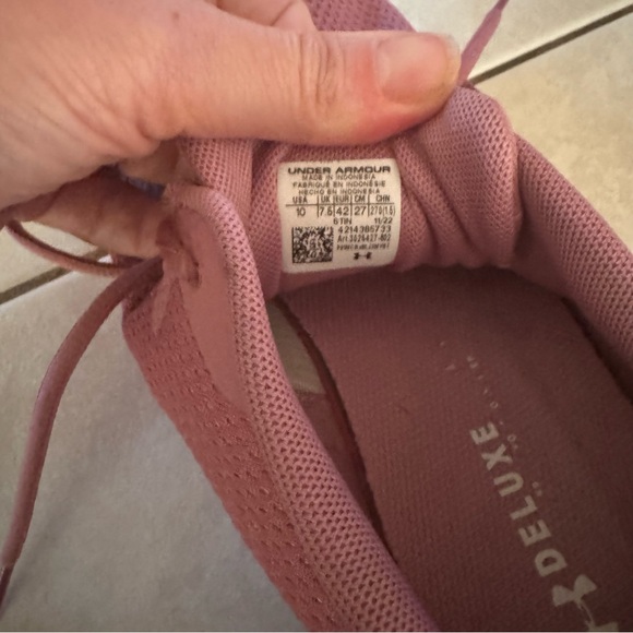 Under Armor size 10 - Picture 4 of 5
